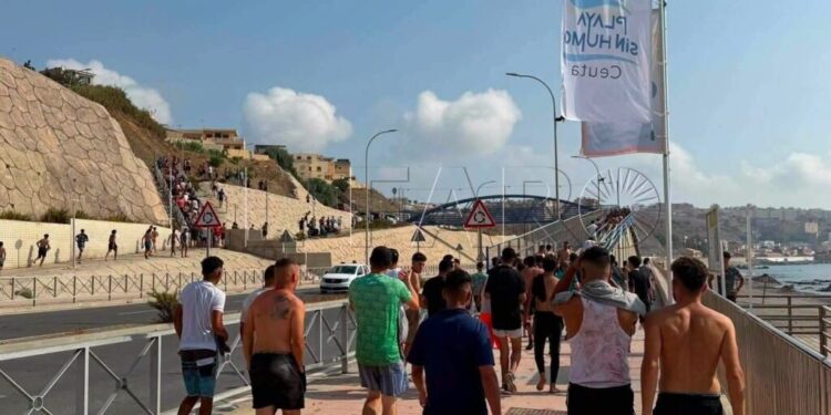 المغرب وإسبانيا تتحركان لإعادة المتسللين إلى سبتة.. اتفاق حازم يسقط رهانات المحرضين