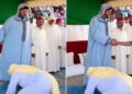 بعد بيان التبرؤ من تقبيل القدم.. أنصار المهدي بن عجيبة يردون: «الطريقة لا تُحاكم بصورة»