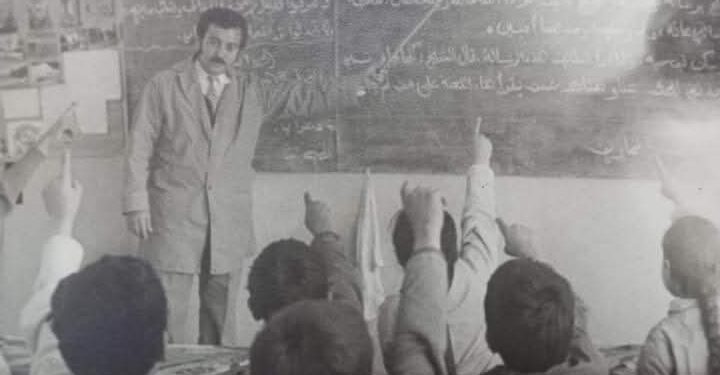 أيقونة التربية والتعليم بزايو: رصدٌ لذكرى المعلم الفاضل سي محمد البدوي من خلال صورة تاريخية