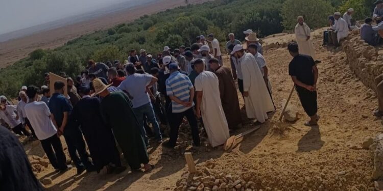 تشييع جثـ.ـمان الأستاذ محمد الصغير المحجوبي في جنـ.ـازة مهيبة ​