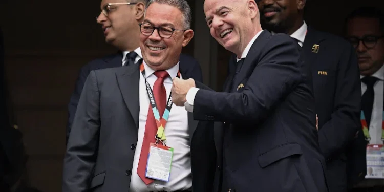 رئيس فيفا يوجه إشادة خاصة للمغرب