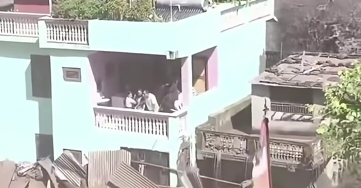 طوفان المـ.ـوت يضرب جبال الهيمالايا: 579 قتـ..ـيلاً وآلاف المفقودين في فيضانات مدمرة تجتاح نيبال