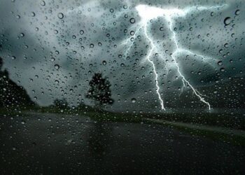 الأرصاد تتوقع زخات مطرية وعواصف رعدية بهذه المدن المغربية