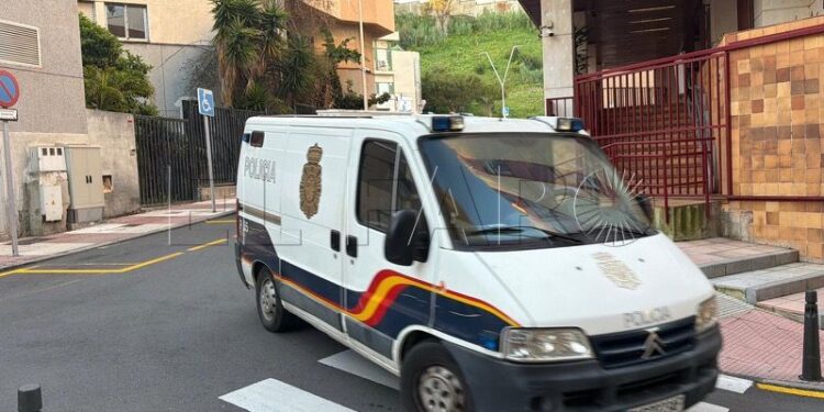 السجن والترحيل في قضايا اعتداءات جنـ..ـسية بسبتة