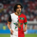 موهبة مغربية تُؤجل الاختيار بين “الأسود” و”المانشافت”