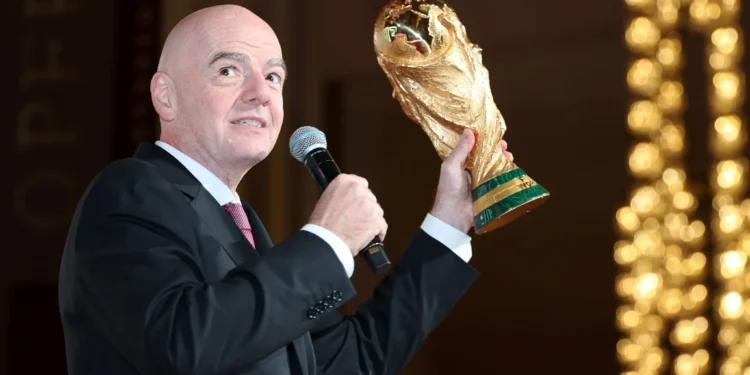 الاتحاد الأوروبي يواصل مقاطعة مونديال الفيفا حتى رحيل إنفانتينو