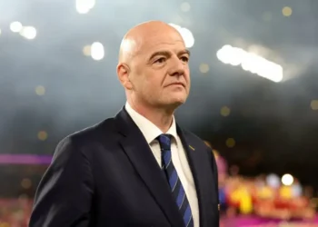 الإتحاد الدولي لكرة القدم يقيل مسؤولا كبيرا بعد انتقاده لإنفانتينو
