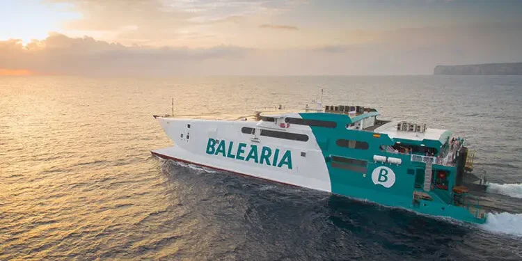 الجالية المغربية تشتكي من ارتفاع أسعار بواخر “باليريا”