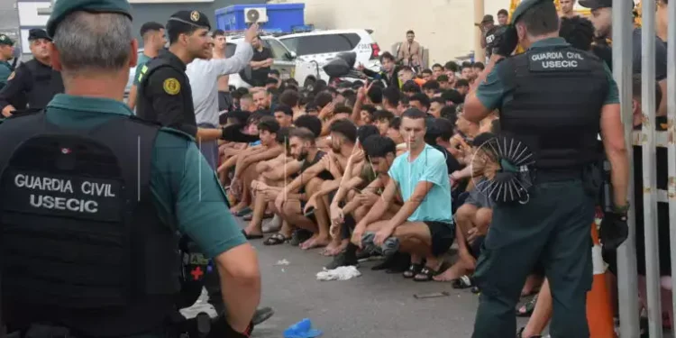 رفض طلبات لجوء مغاربة وصلوا سبتة قبل موجة 30 يوليوز