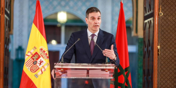 استعادة المغرب لسبتة ومليلية تُفجر غضبا على سانشيز