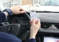 إسبانيا تحدد مدة استخدام رخصة القيادة