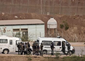 إحالة عناصر من القوات المساعدة على القضاء بتطوان في ملف للهجرة غير النظامية