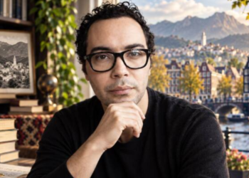 وُلد بعد أيام من وصول أمه إلى هولندا.. ثم قضى حياته يبحث عن ماضي عائلته في الريف