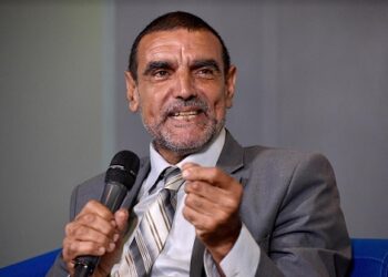 الفايد يفاجئ متابعيه بتصريح مثير عن الرقية الشرعية.. والجدل يشتعل