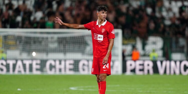 رسمياً.. آدم باكوني نجم مونزا الإيطالي يختار تمثيل المنتخب المغربي لأقل من 23 سنة