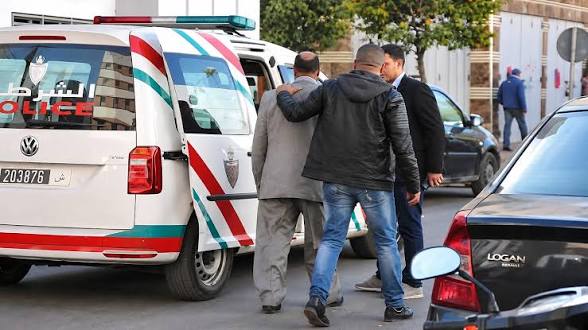 إدانة سائق أجرة بسنتين حبساً نافذاً في قضية نصب واحتيال عبر رخص النقل والهجرة