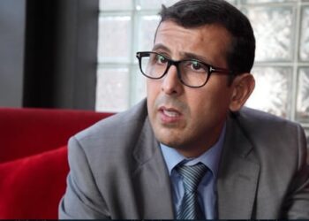 من يكون مصطفى لخصم؟ أسطورة الحلبات الذي تحول إلى مشاكس السياسة ومحط أنظار الجميع
