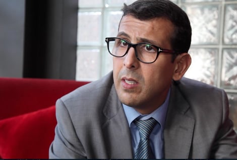 من يكون مصطفى لخصم؟ أسطورة الحلبات الذي تحول إلى مشاكس السياسة ومحط أنظار الجميع