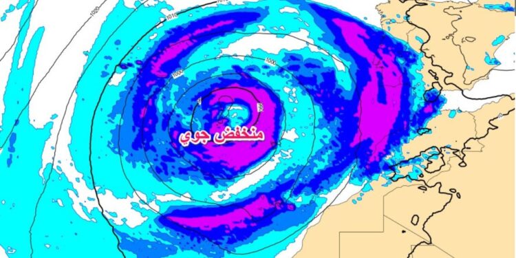 انخفاض الحرارة وعودة التساقطات.. منخفض جوي يقترب من المغرب
