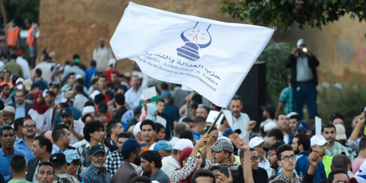 المغرب وإسرائيل يشعلان اجتماعاً عاجلاً للعدالة والتنمية.. وهذا ما قرره الحزب