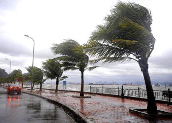 نشرة إنذارية: زخات رعدية قوية، رياح عاصفية، وطقس حار مرتقب بعدد من أقاليم المملكة