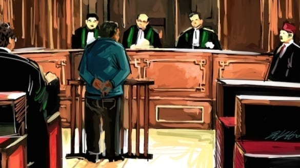 لحظة صـ..ـادمة بمحكمة وجدة.. متهم بقـ..ـتل والده يسقط أرضا بعدما أدرك هول ما اقترفته يداه