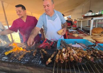 مطاعم السوق الأسبوعي بزايو.. نكهة الشواء التي تختزل ذكريات الزمن الجميل