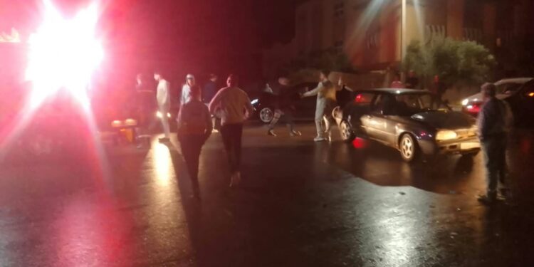 إصابة ثلاثة أشخاص في حادثة سير بين سيارتين وسط زايو