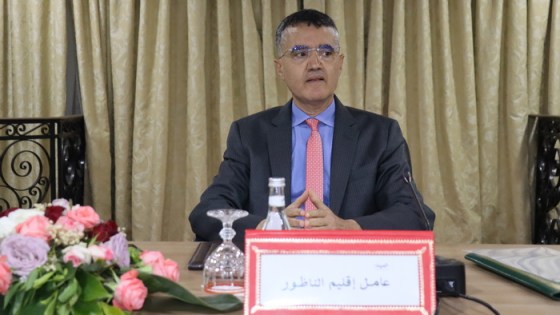 عامل الناظور يتحرك لتسريع تسليم شواهد الربط بالماء والكهرباء وتخفيف معاناة المواطنين