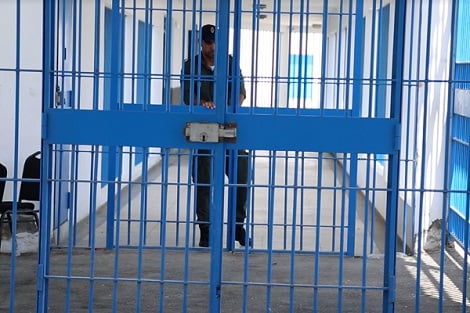 وجدة.. الحراسة النظرية تطال المقاول صلاح الدين المومني و5 أشخاص آخرين في تحقيقات حول مشاريع سكنية