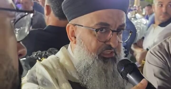 زيارة الزاوية الكركرية تضع فوز محمد المومني أمام اختبار الطعن.. هل تتحول الواقعة إلى معركة قضائية؟