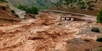 السيول تجرف رجلاً بأزيلال.. العثور على جثمانه بعد 3 ساعات من البحث
