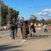 الجزائر تسلم المغرب 40 شابا مرشحا للهجرة وسط استقبال مؤثر من العائلات