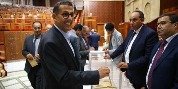 مصطفى لخصم في مواجهة طعن أمام المحكمة الدستورية.. هل يخسر مقعده البرلماني؟