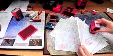 شبكة لتزوير وثائق «الفيزا» في قبضة أمن وجدة.. توقيف 8 أشخاص