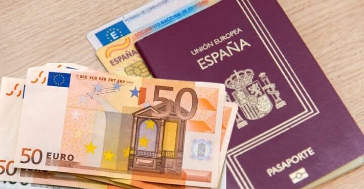 مغربية تحصل على إقامة 5 سنوات في إسبانيا.. لكن القنصلية ترفض منحها التأشيرة