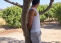 بعد فيديو ربطه بشجرة وتعنـ..ـيفه.. توقيف مستشار جماعي وابنه في قضية التلميذ عبد الكريم